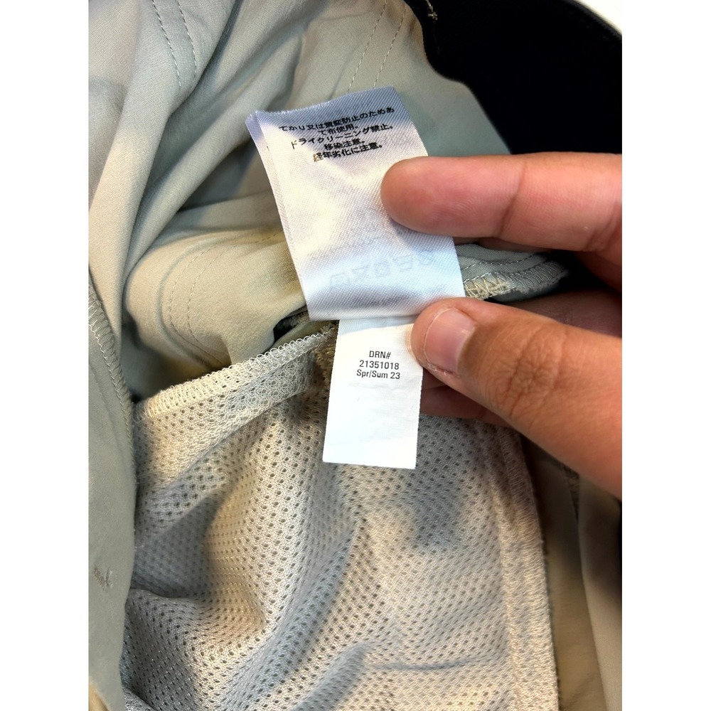 Eddie Bauer Horizon Bermuda Shorts Khaki Colored Tan Women's Size 14 Outdoor - Picture 10 of 15